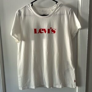 Levi’s Tee